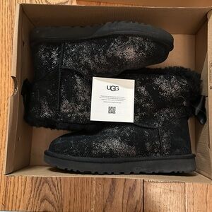 Ugg Mini Bailey Bow Glimmer Women’s Size 8